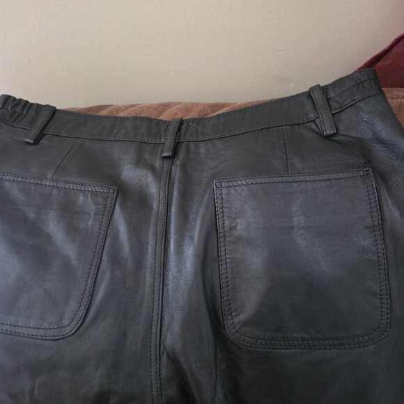 Black leather pants front and back pocket Size 8 stretch waistband - Picture 5 of 5